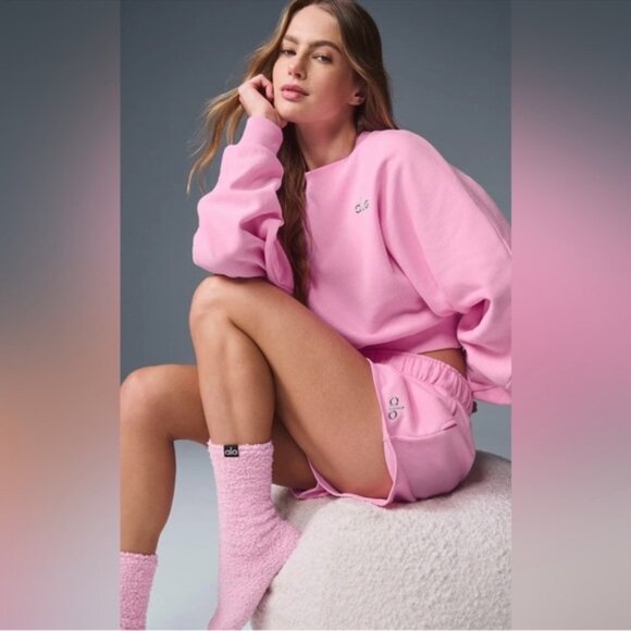 Alo Sweet Pink Cropped Accolade Crewneck - Picture 1 of 5